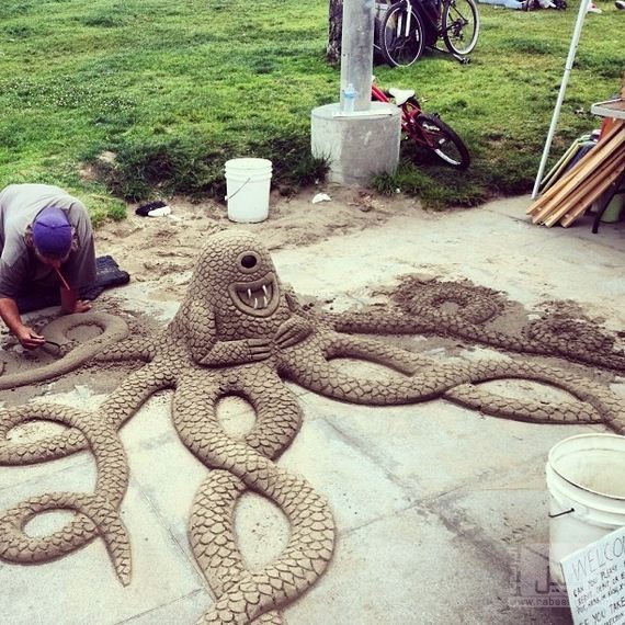 21-Epic-Works-Of-Art-Made-With-Sand