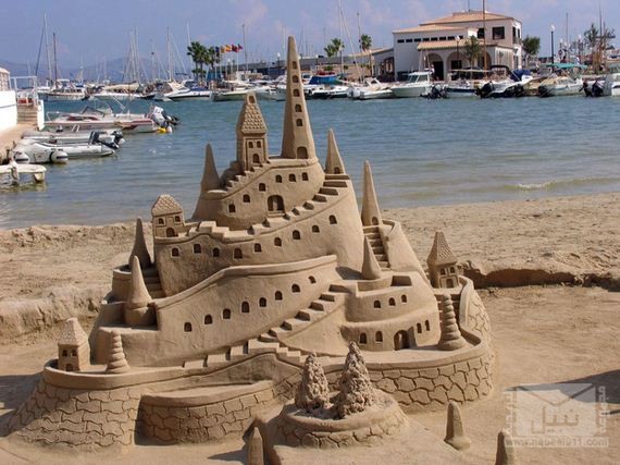10-Epic-Works-Of-Art-Made-With-Sand