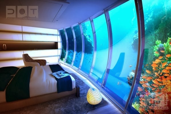 The-underwater-bedroom-at-the-Water-Discus-600x400
